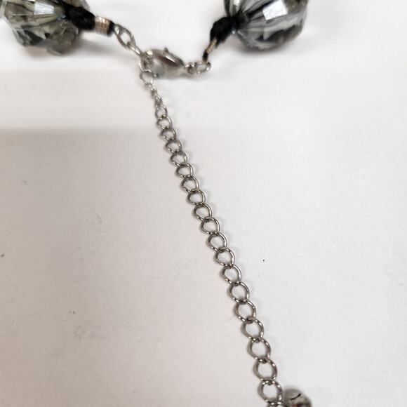 Necklaces Acrylic chunky gray black rectangle round faceted beads knotted  16" - Picture 8 of 8